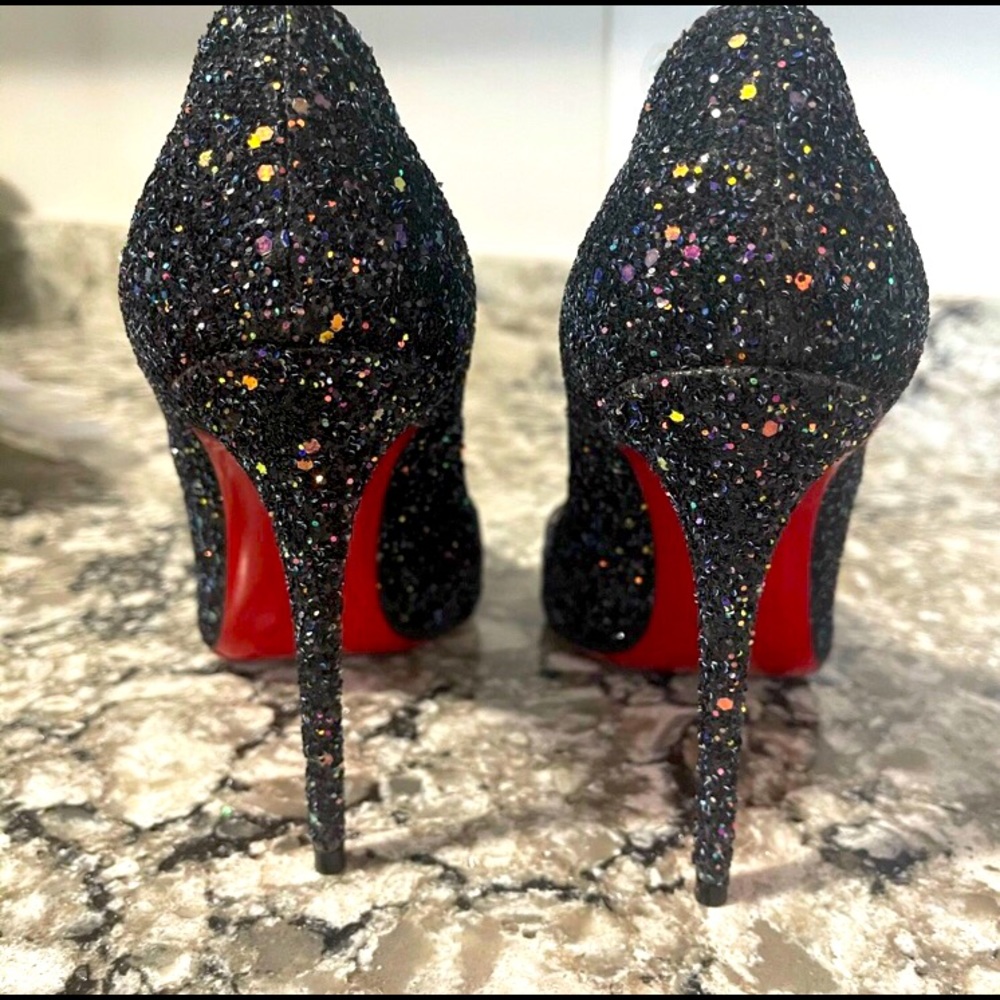 👠Christian Louboutin 👠 SOLD